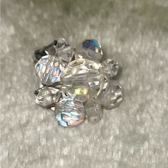 Vintage Aurora Borealis crystal faceted clip on earrings - Picture 2 of 3